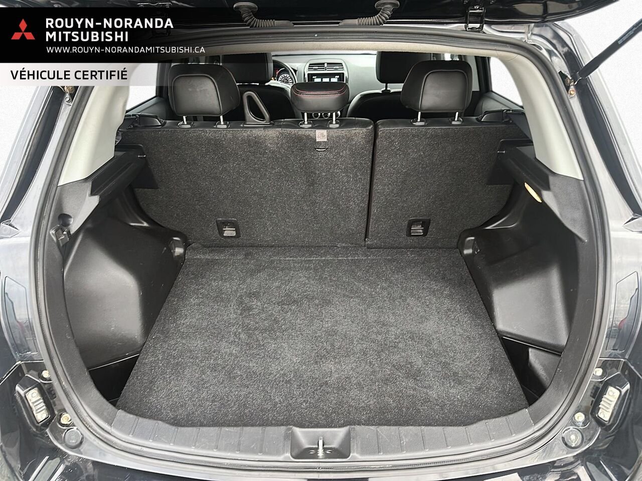 Mitsubishi RVR SEL AWC 2023 Noir Rouyn-Noranda - photo #5