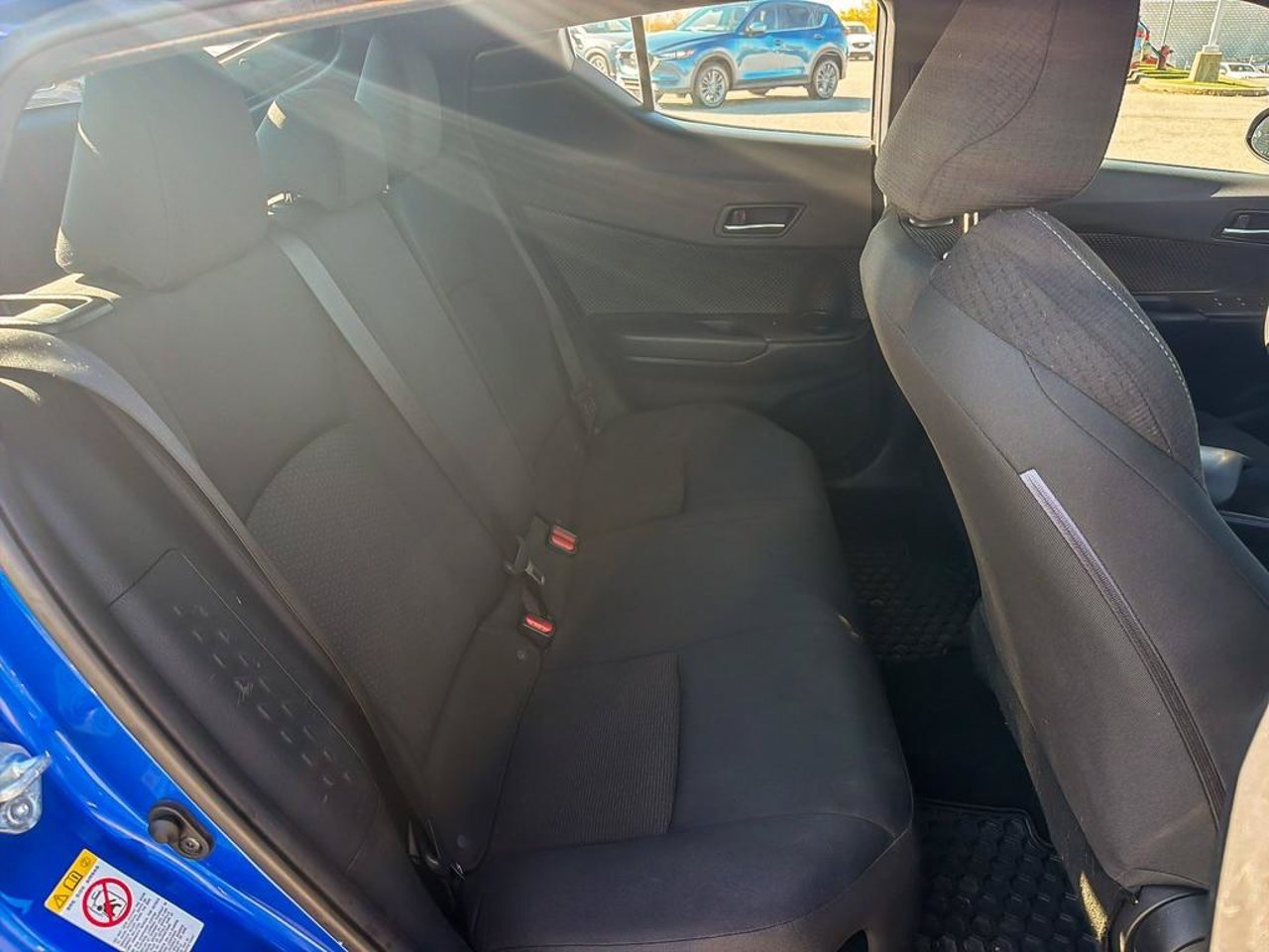 Toyota C-HR NMTKHMBX4KR065550 2019 Bleu Mirabel - photo #26