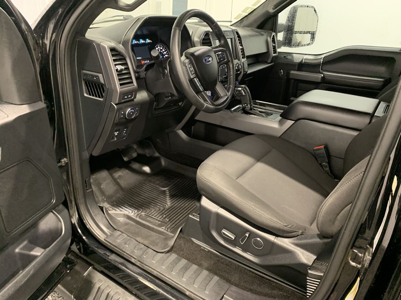 Ford F-150 SUPERCREW XLT XLT, SPORT, 302A, 5.0L 2018 Noir Châteauguay - photo #27