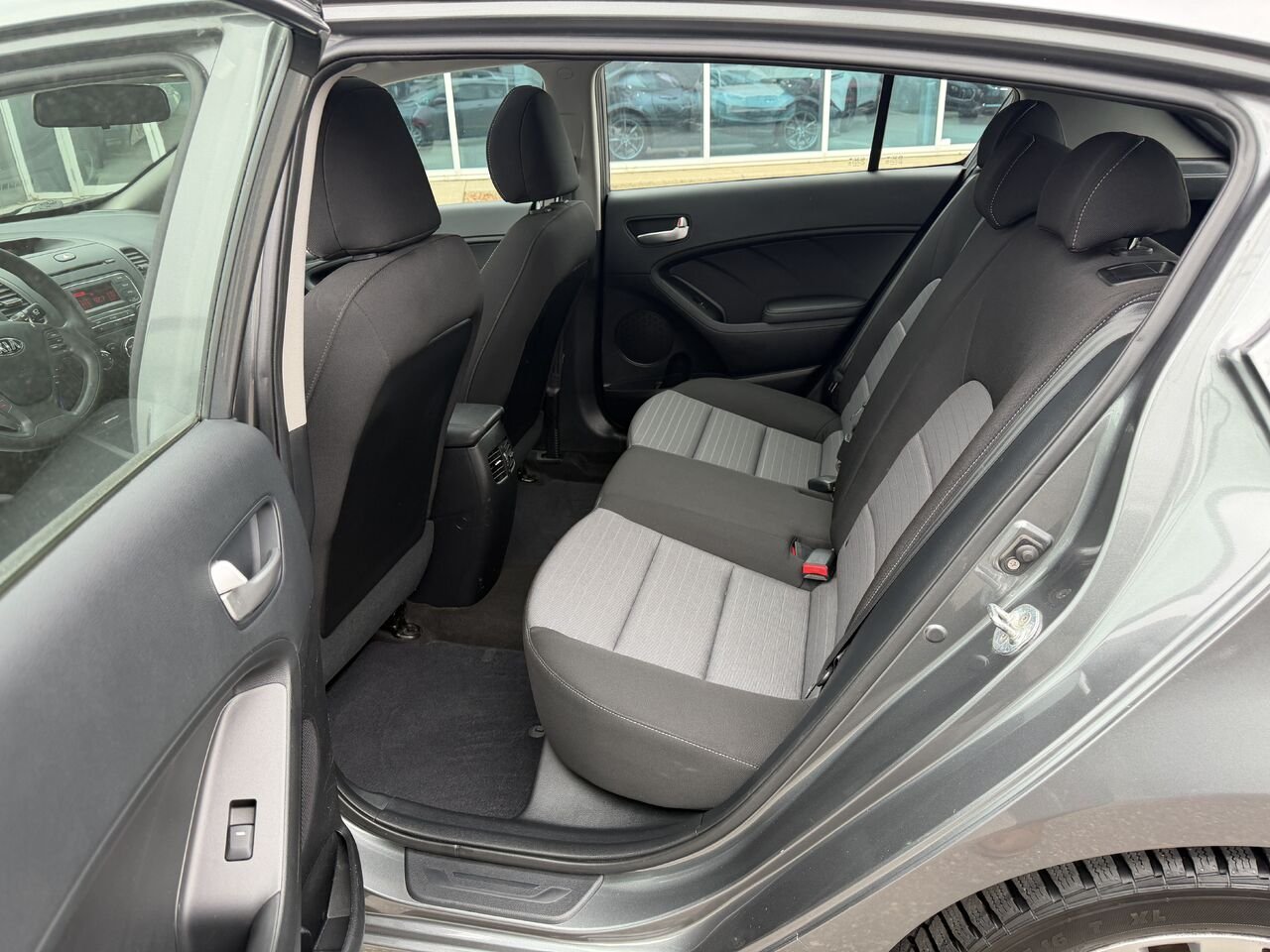 2016 Kia Forté 5 Silver Ste-Marie - photo #9