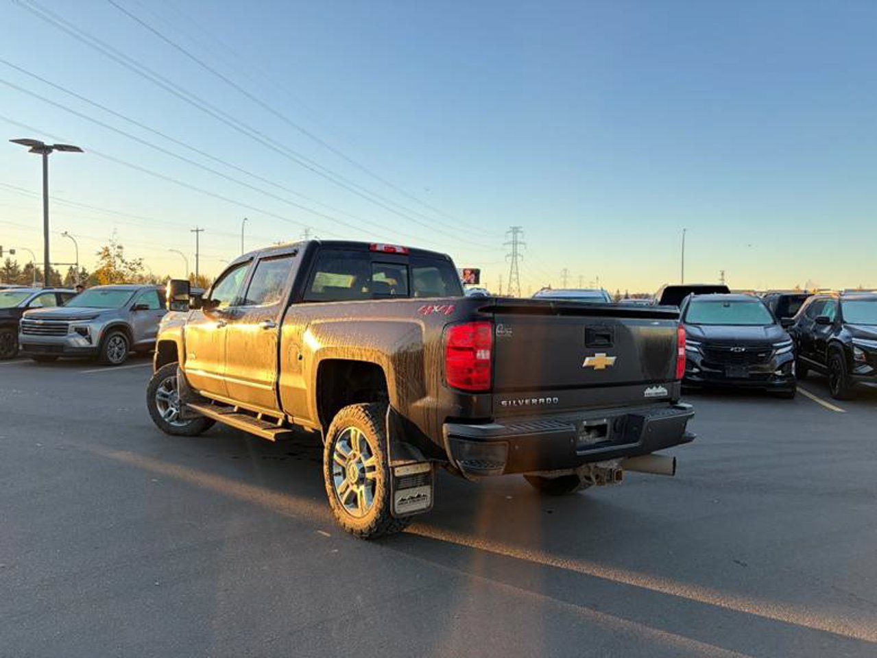 2018 Chevrolet Silverado 2500HD 4WD Crew Cab 153 High Country Havana Metallic Sherwood Park - photo #3