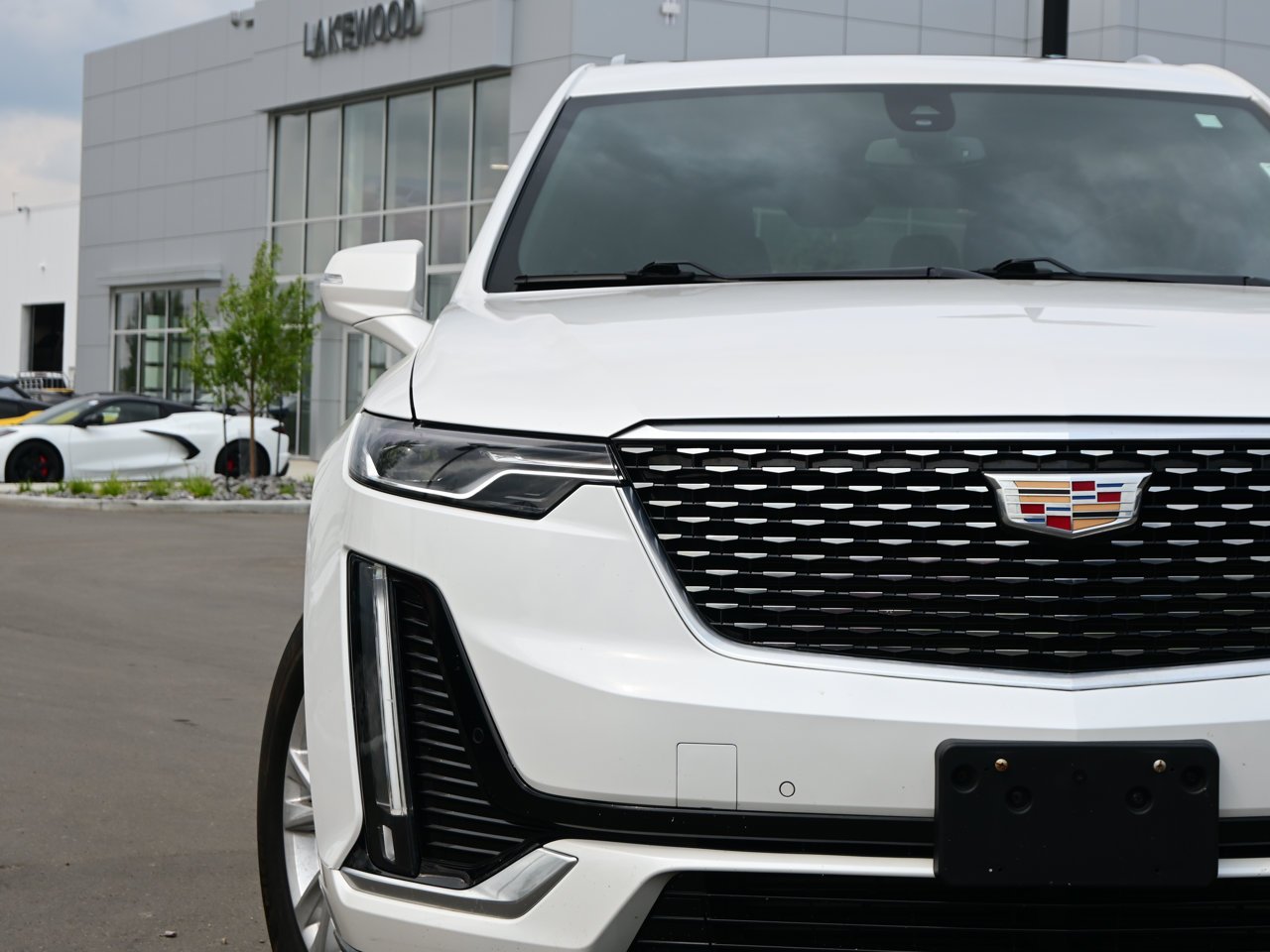 2024 Cadillac XT6 AWD 4dr Luxury White Sherwood Park - photo #4