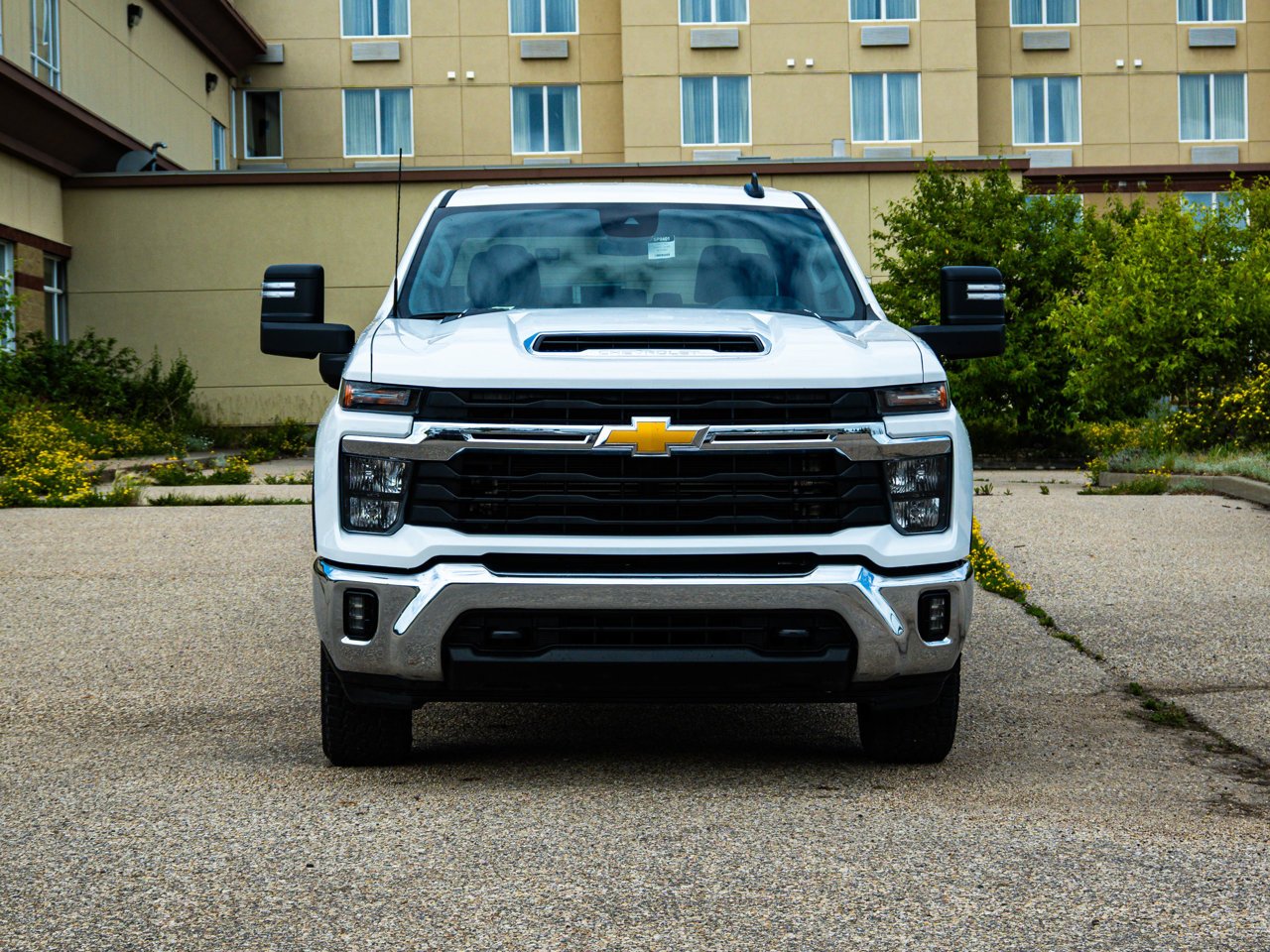 2025 Chevrolet Silverado 2500HD 4WD Crew Cab 159 LT White Sherwood Park - photo #2