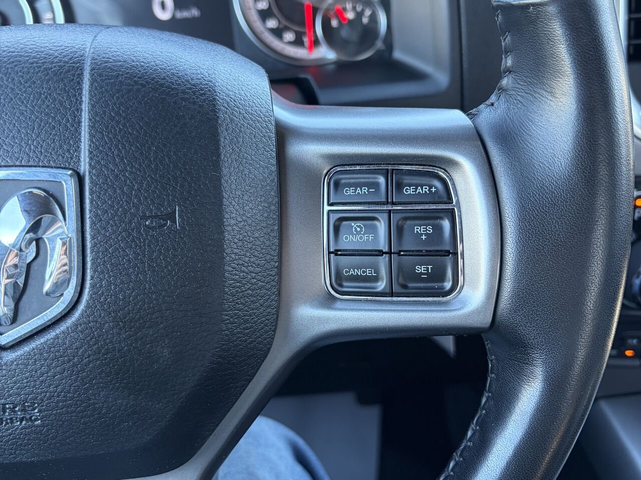 DODGE RAM 1500 SLT Warlock cabine d'équipe 4x4 caisse de 5 pi 7 po 2023 Bleu Gatineau - photo #6