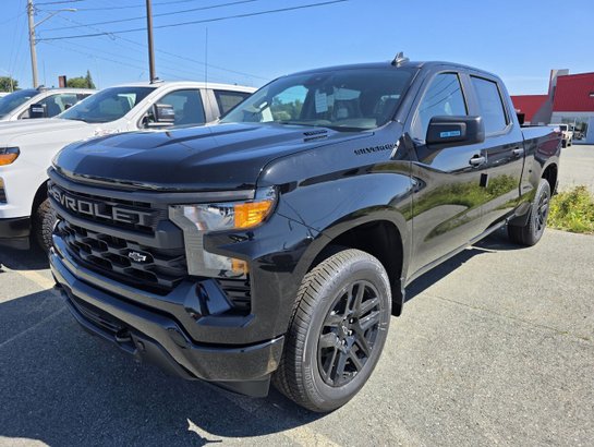 Chevrolet Silverado 1500 Custom 2026 Noir