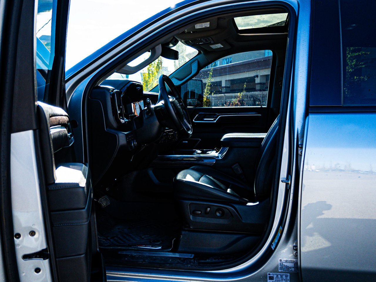 2025 Chevrolet Silverado 3500HD 4WD Crew Cab 159 LTZ Grey Sherwood Park - photo #18