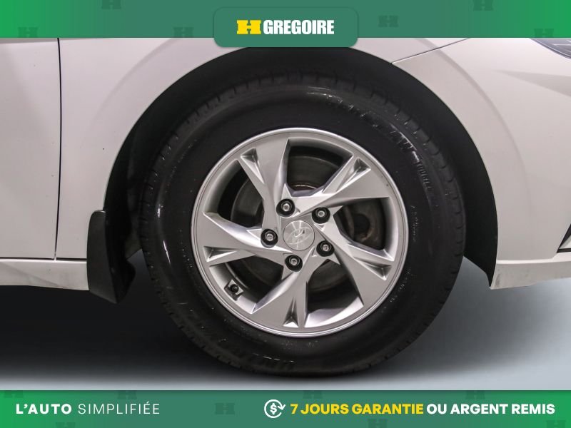 Hyundai Elantra 822272 | Essential AUTO AC GR ELECT MAGS CAM RECUL BLEUTOOT 2023 Blanc Laval - photo #30