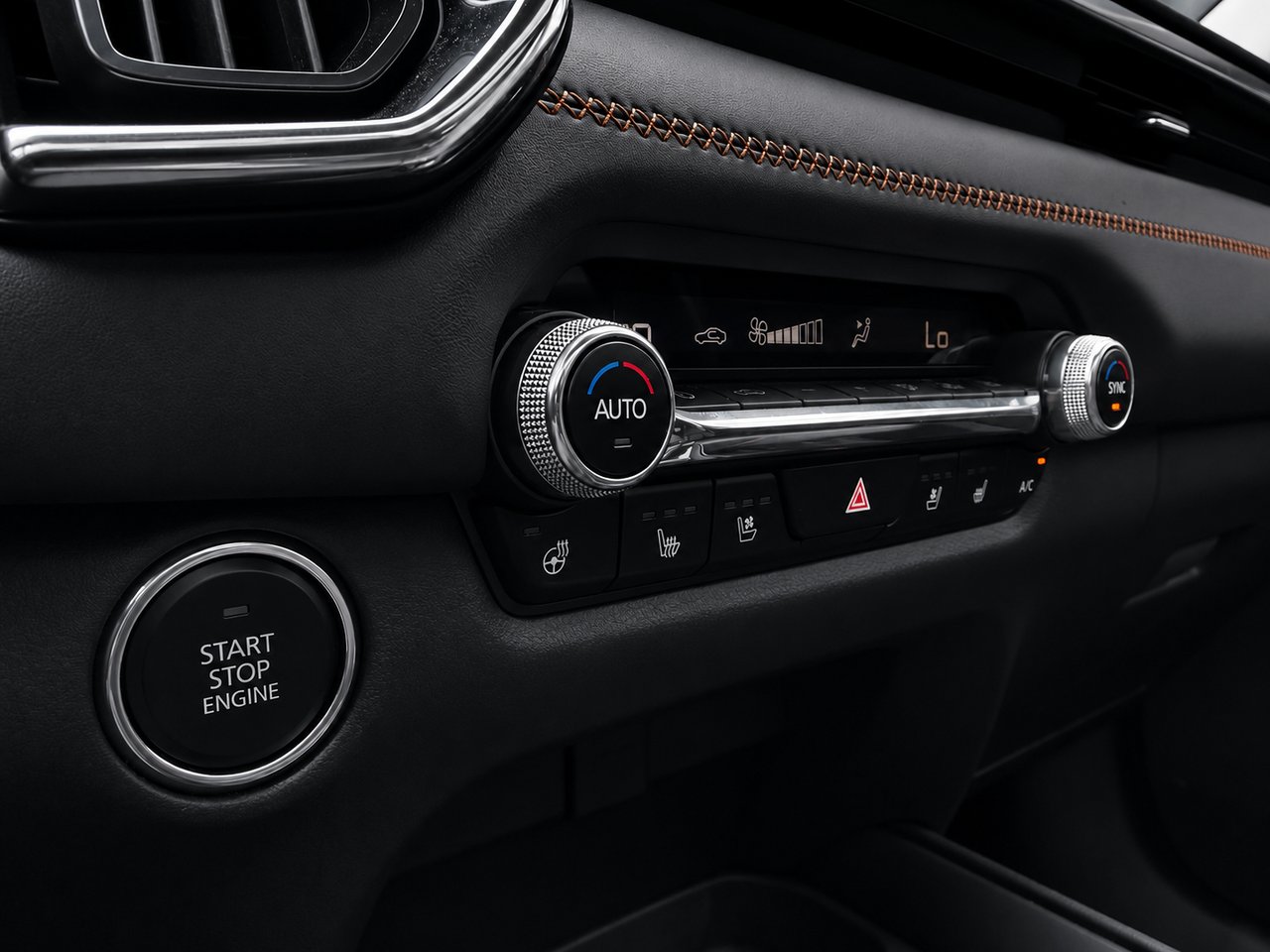 2024 Mazda CX-50 Black Châteauguay - photo #11