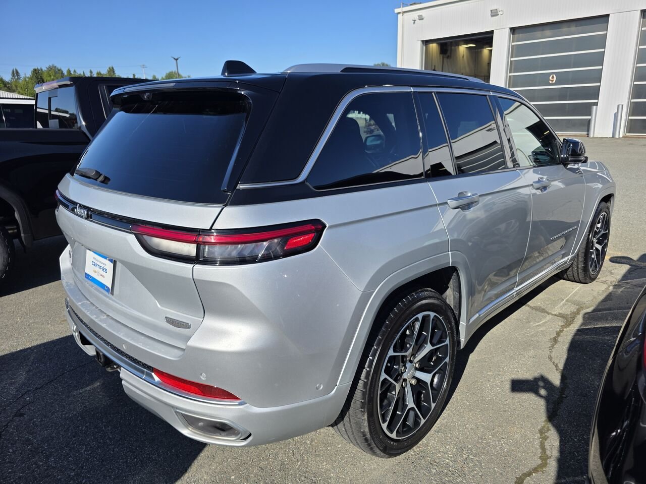 Jeep Grand Cherokee Summit Reserve 2024 Gris Rouyn-Noranda - photo #3