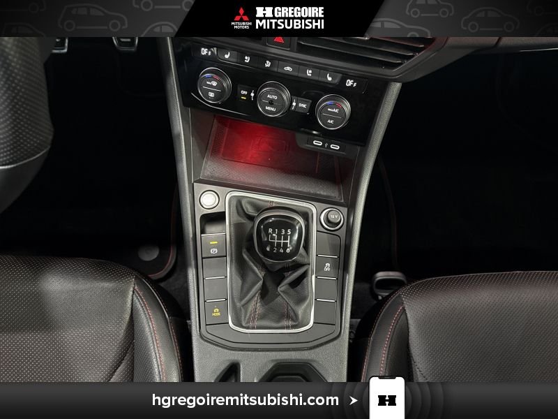 Volkswagen Jetta 2023 Bleu Laval - photo #25