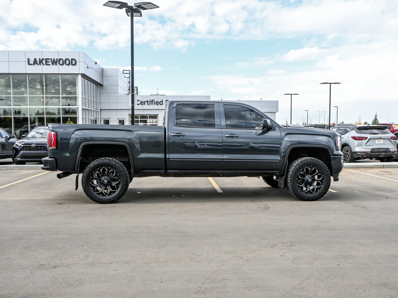 2018 GMC Sierra 1500 4WD Crew Cab 143.5 SLT Grey Sherwood Park - photo #14