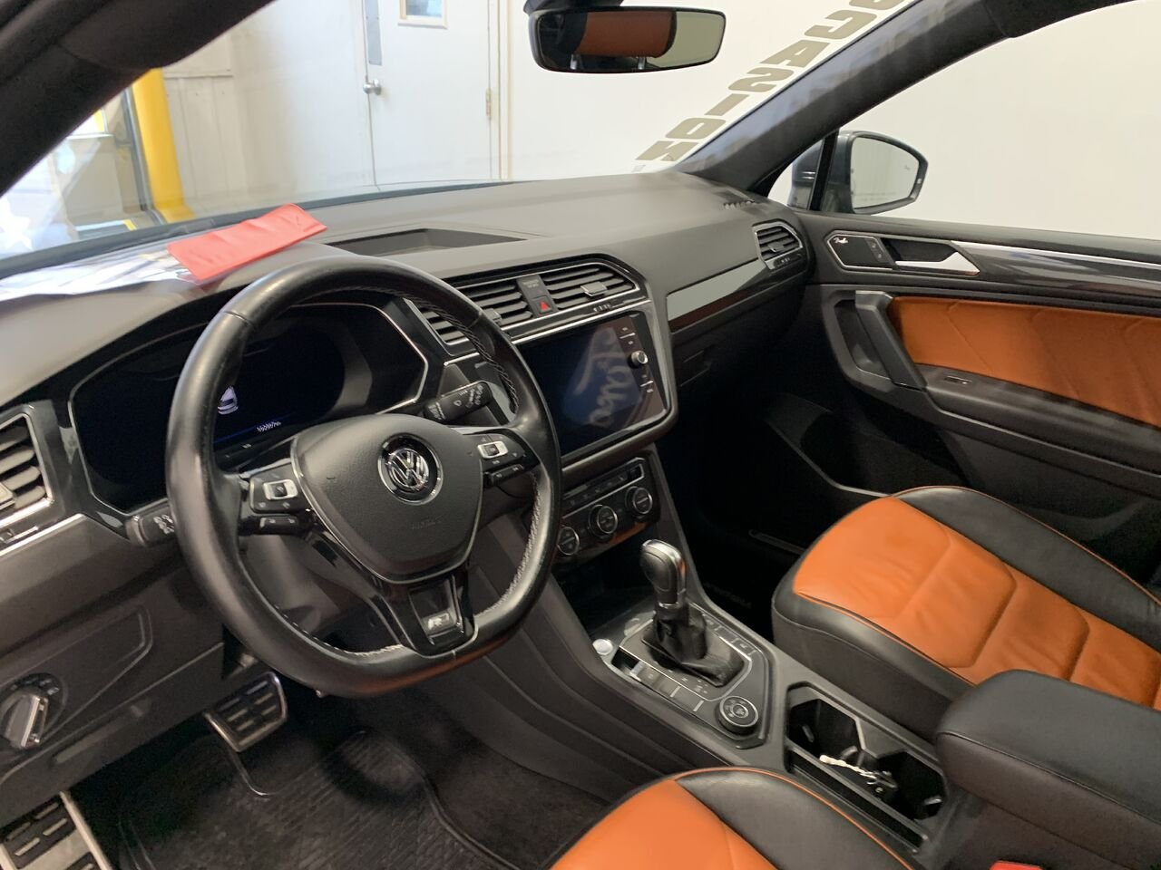 2019 Volkswagen Tiguan R-LINE Grey Châteauguay - photo #25