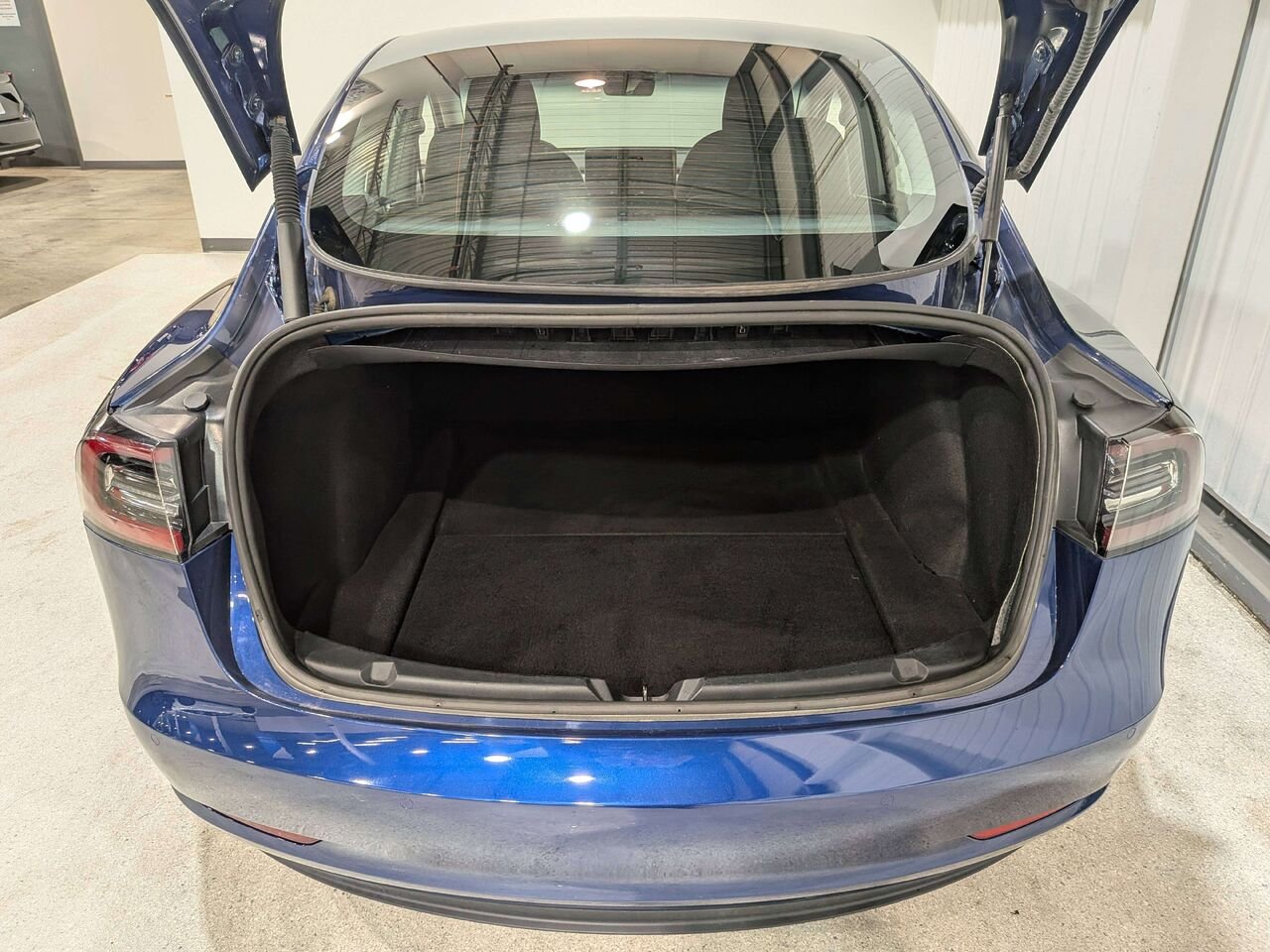 2021 Tesla Model 3 Standard Range Plus RWD Blue Val-David - photo #8