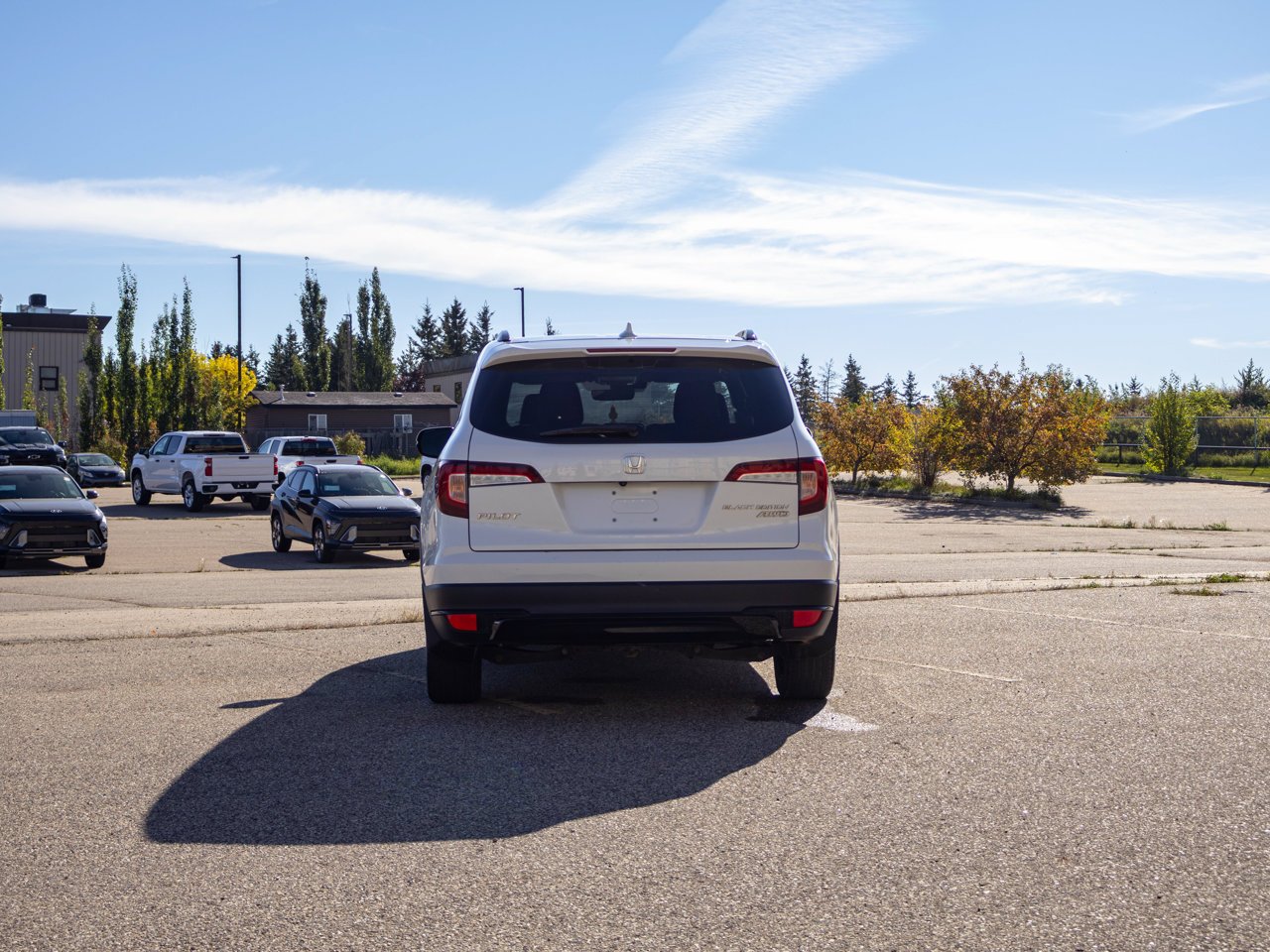 2020 Honda Pilot Black Edition AWD White Sherwood Park - photo #11