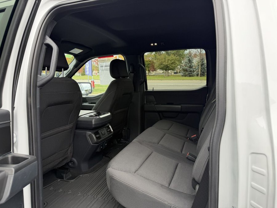 Ford F-150 XLT cabine SuperCrew 4RM caisse de 5,5 pi 2024 Blanc