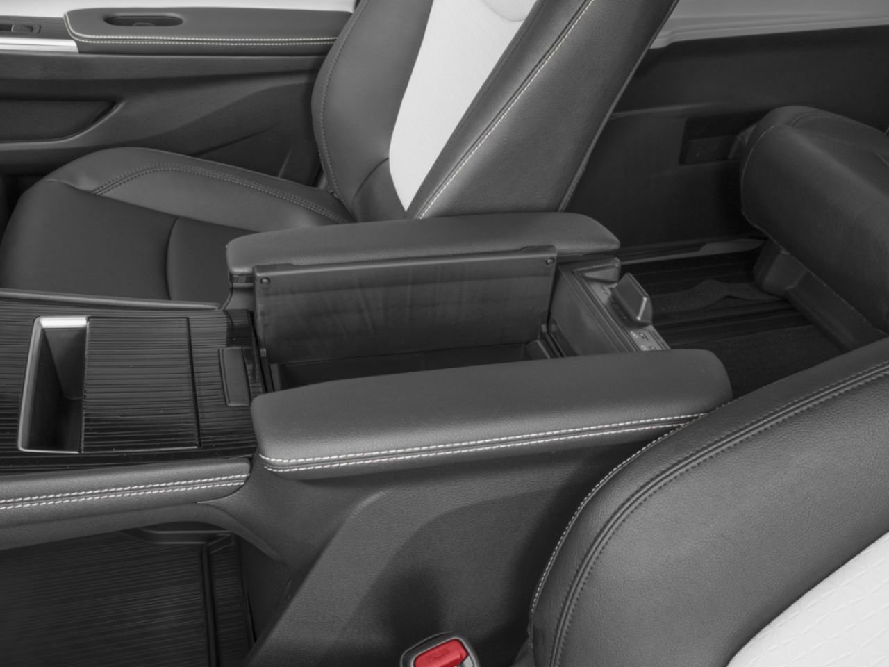 Toyota SIENNA XSE TA 7 places 2026 Gris Sherbrooke - photo #10