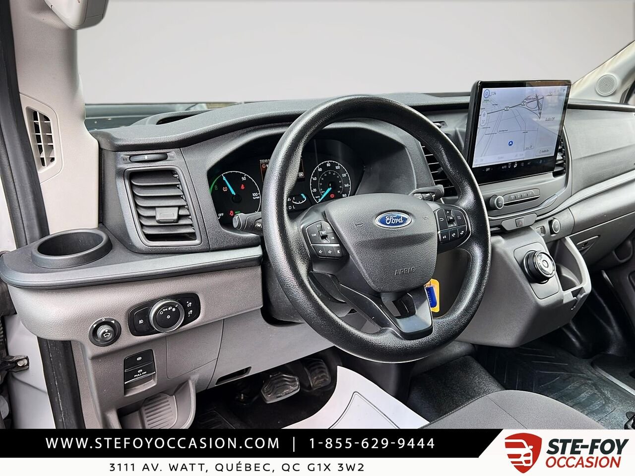 2022 Ford E-Transit Toit surélevé White Québec - photo #14