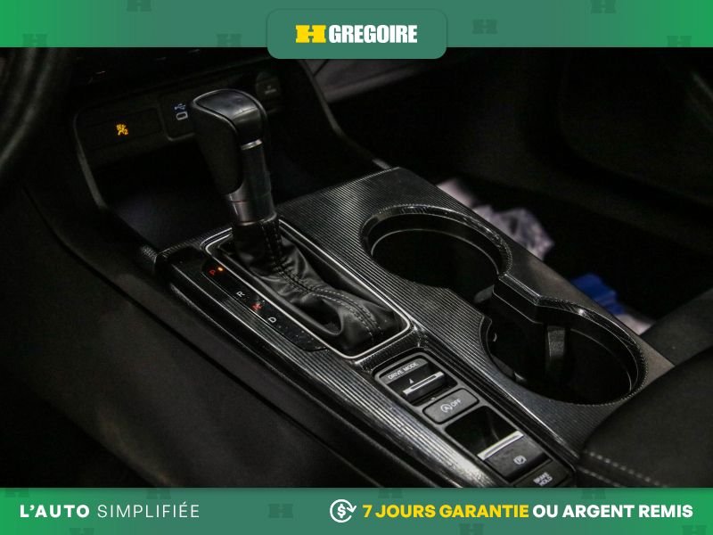 Honda Civic 730223 | Sport AUTO A/C TOIT GR ELECT MAGS CAM RECUL BLUETO 2025 Gris Laval - photo #21