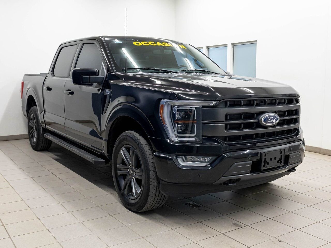 Ford F-150 LARIAT CREW 4X4 502A *TOIT* NAV CUIR SIÈGES VENT 2023 Noir Saint-Jérôme - photo #10