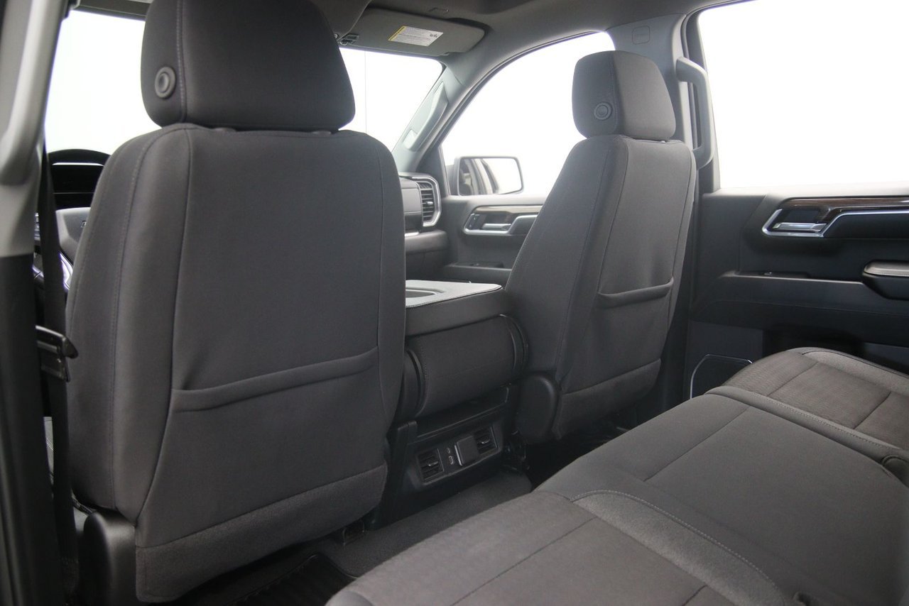 2025 Chevrolet Silverado 1500 LT Black Baie-Comeau - photo #8