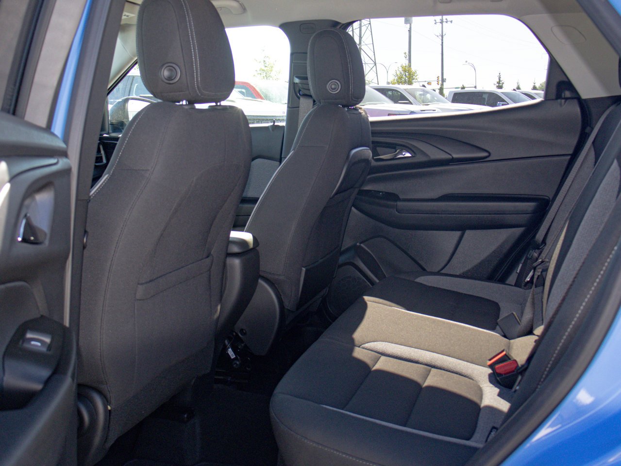 2024 Chevrolet Trailblazer AWD 4dr LS Blue Sherwood Park - photo #31