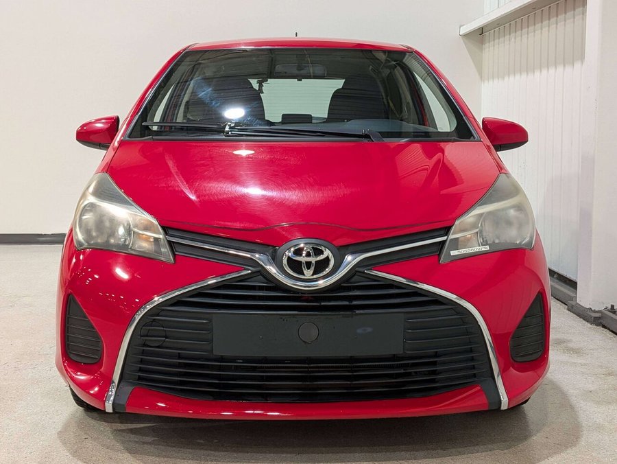 Toyota Yaris 3dr HB Auto CE 2015 Rouge