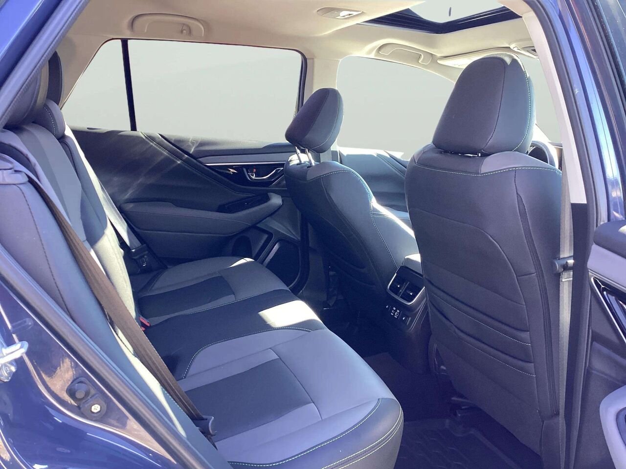 Subaru Outback ONYX Onyx TI 2025 Bleu Gatineau - photo #19