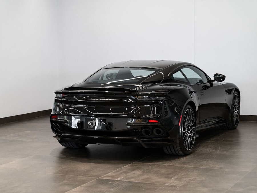 Aston Martin DBS 2023 2023 Noir