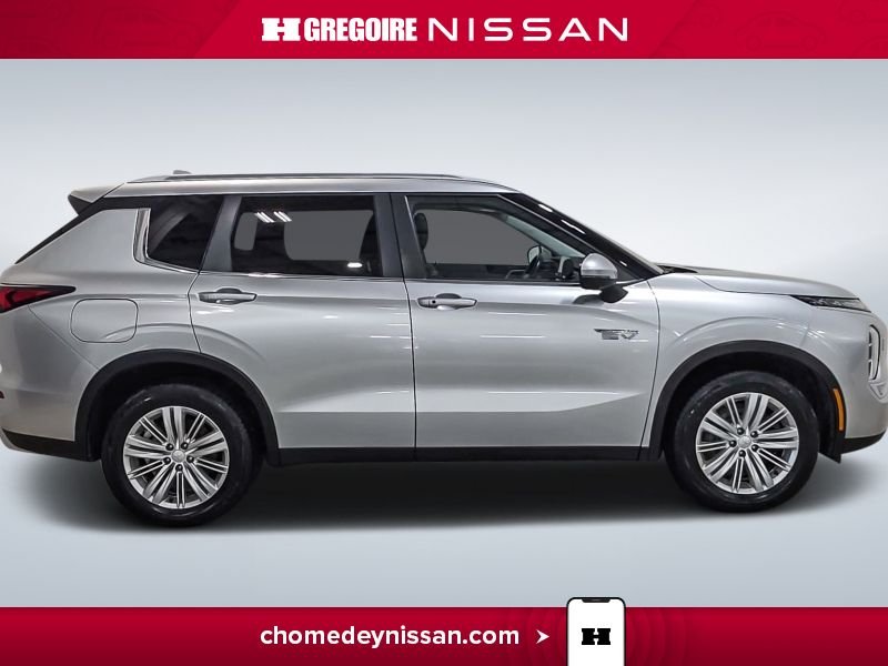 2024 Mitsubishi Outlander White Blainville - photo #10