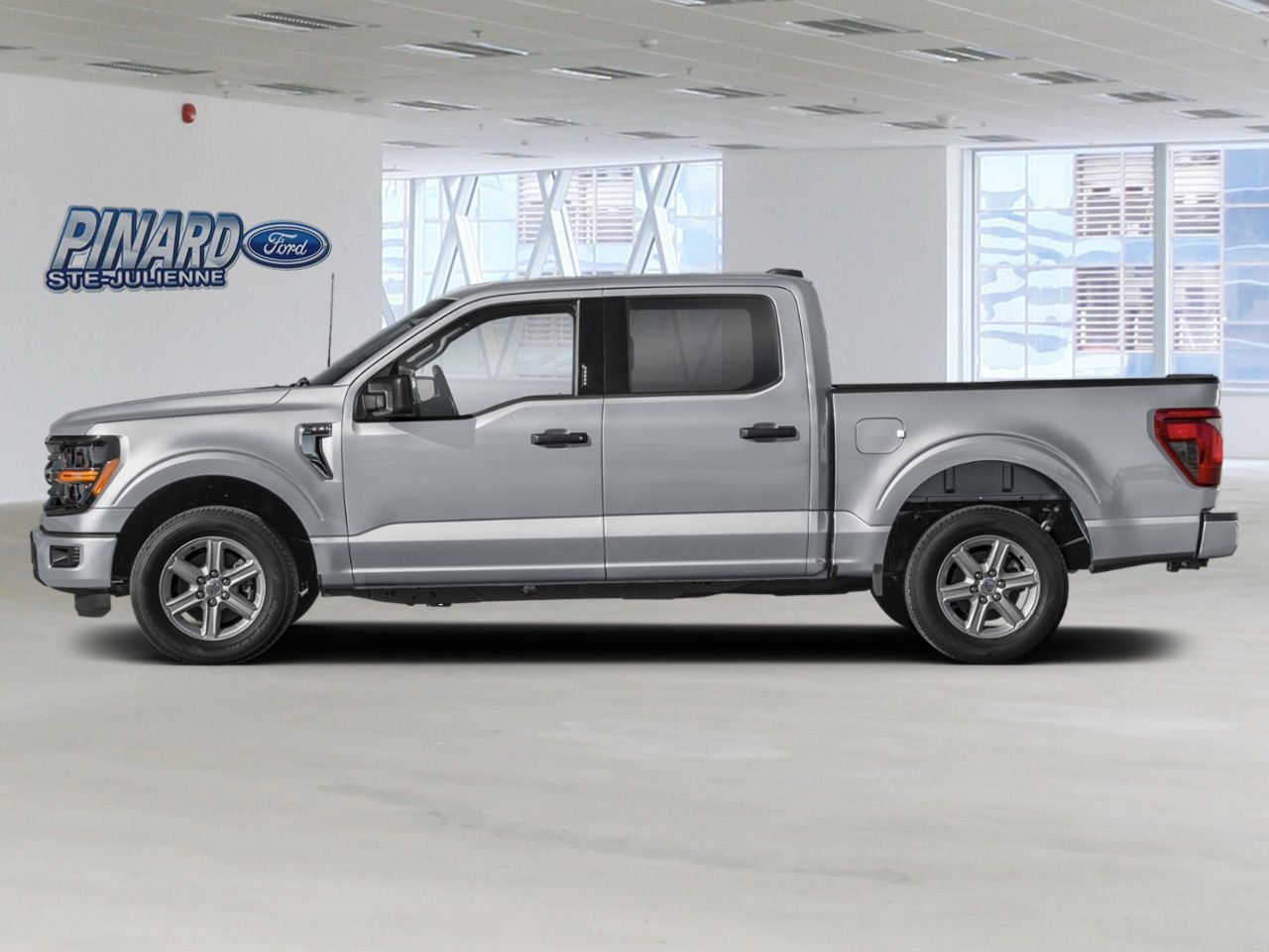 2026 Ford F-150 Grey Sainte-Julienne - photo #2