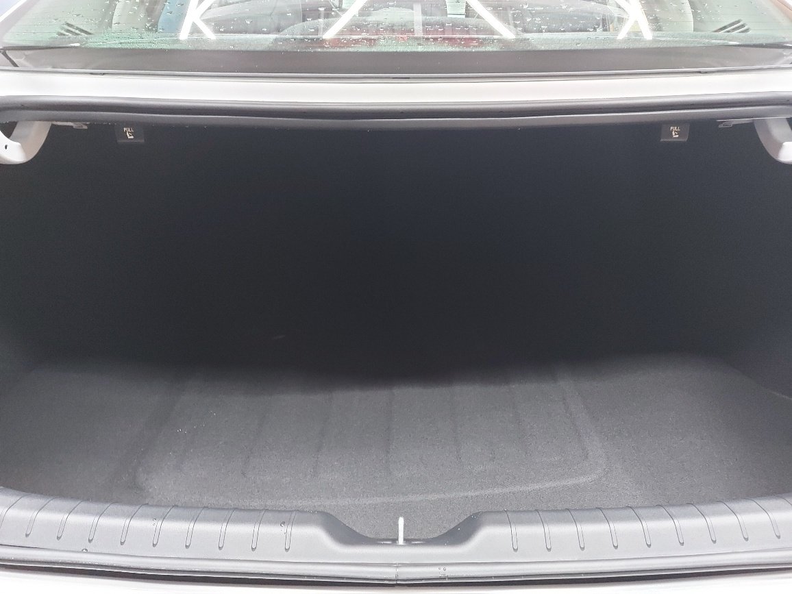 2025 Kia K4 Snow White Pearl Blainville - photo #6