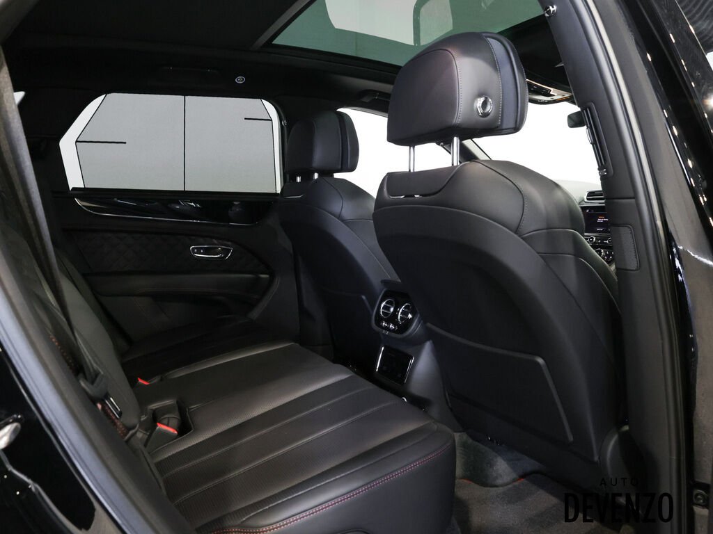 2021 Bentley Bentayga Black Saint-Eustache - photo #13