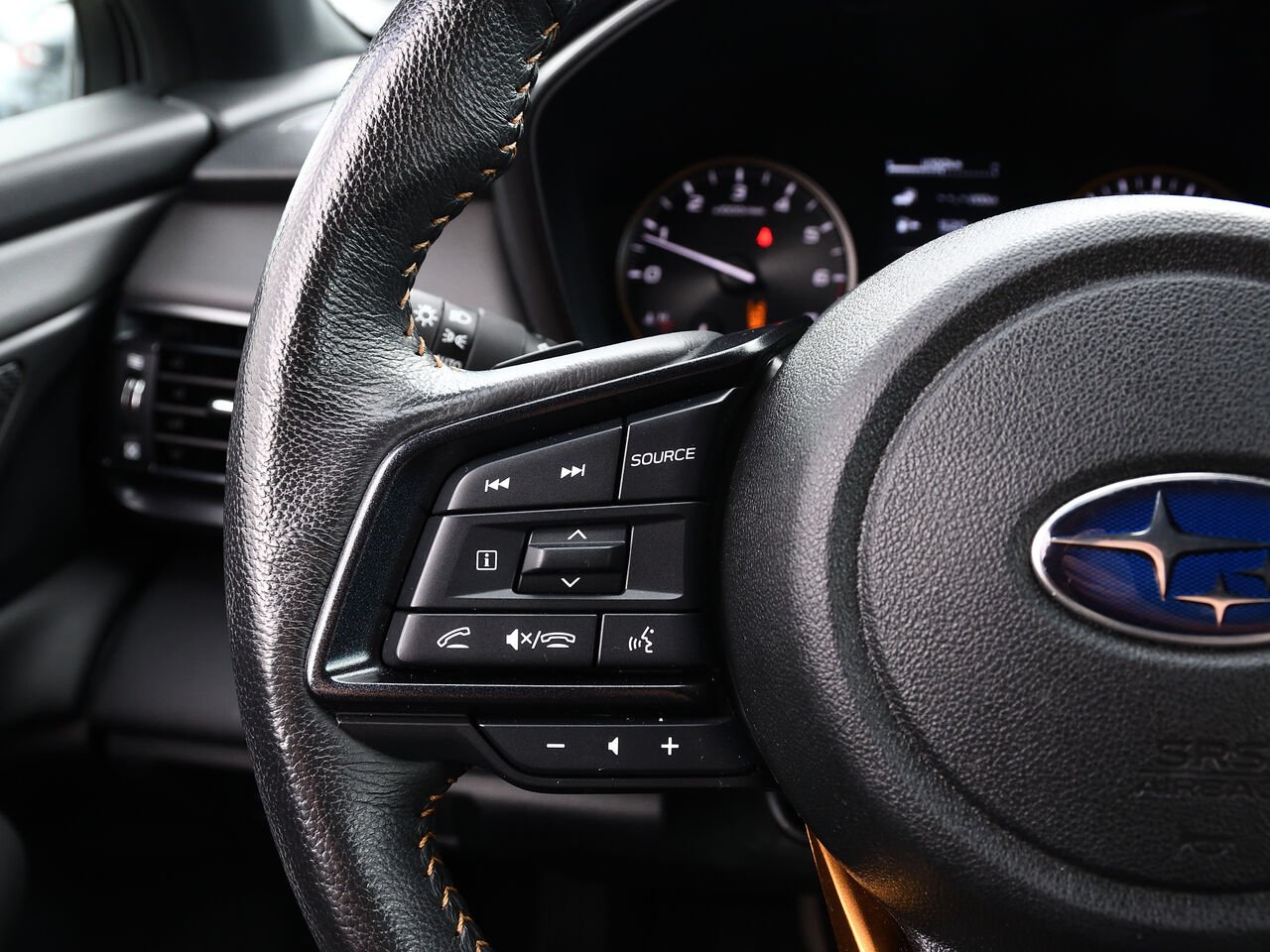 2024 Subaru Outback Wilderness Silver Saint-Hyacinthe - photo #15