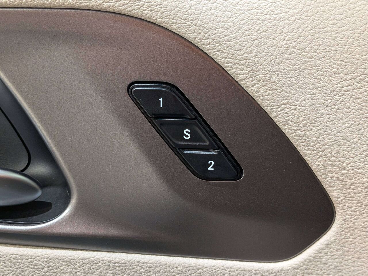 Chrysler Pacifica 2022 Bleu Val-David - photo #32