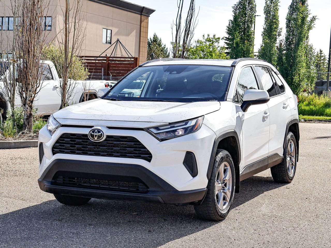 2024 Toyota RAV4 XLE AWD White Sherwood Park - photo #3