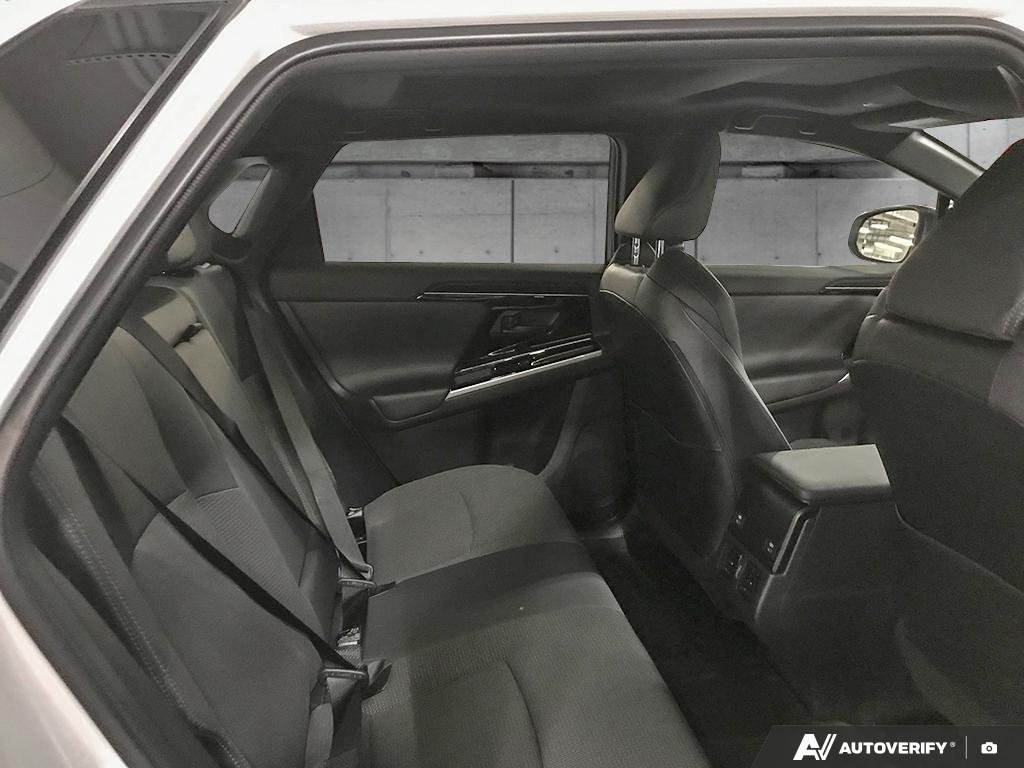 2025 Toyota bZ4X S2501170 | XLE Wind Chill Pearl with Black Roof Edmonton - photo #21