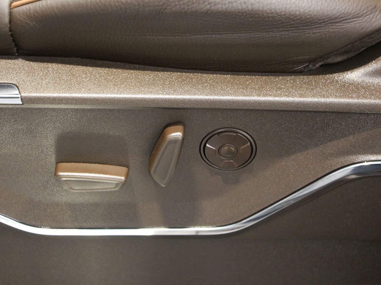 Ford Super Duty F-450 DRW King Ranch cabine 6 places 4RM caisse de 8 pi 2024 Blanc Châteauguay - photo #31