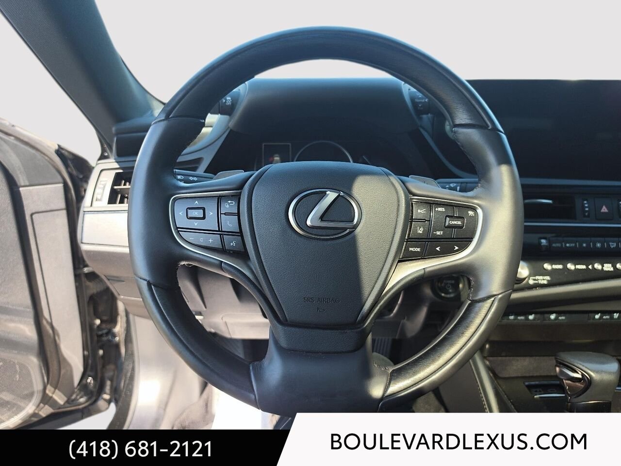 Lexus ES 19868A | ES 300h BA 2023 Noir Québec - photo #11