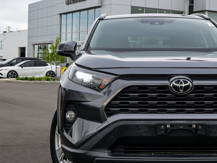 2021 Toyota RAV4 XLE AWD 2.5L | Power Sunroof Grey
