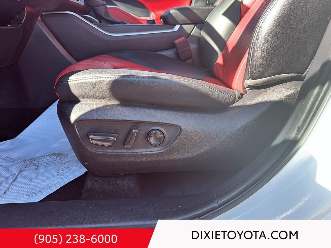 2024 Toyota Highlander Power Sunroof, Leather Interior, Heated Seats, Alloy Wheels, Heated Steering Wheel, Bluetooth Wind Chill Pearl Mississauga - photo #10