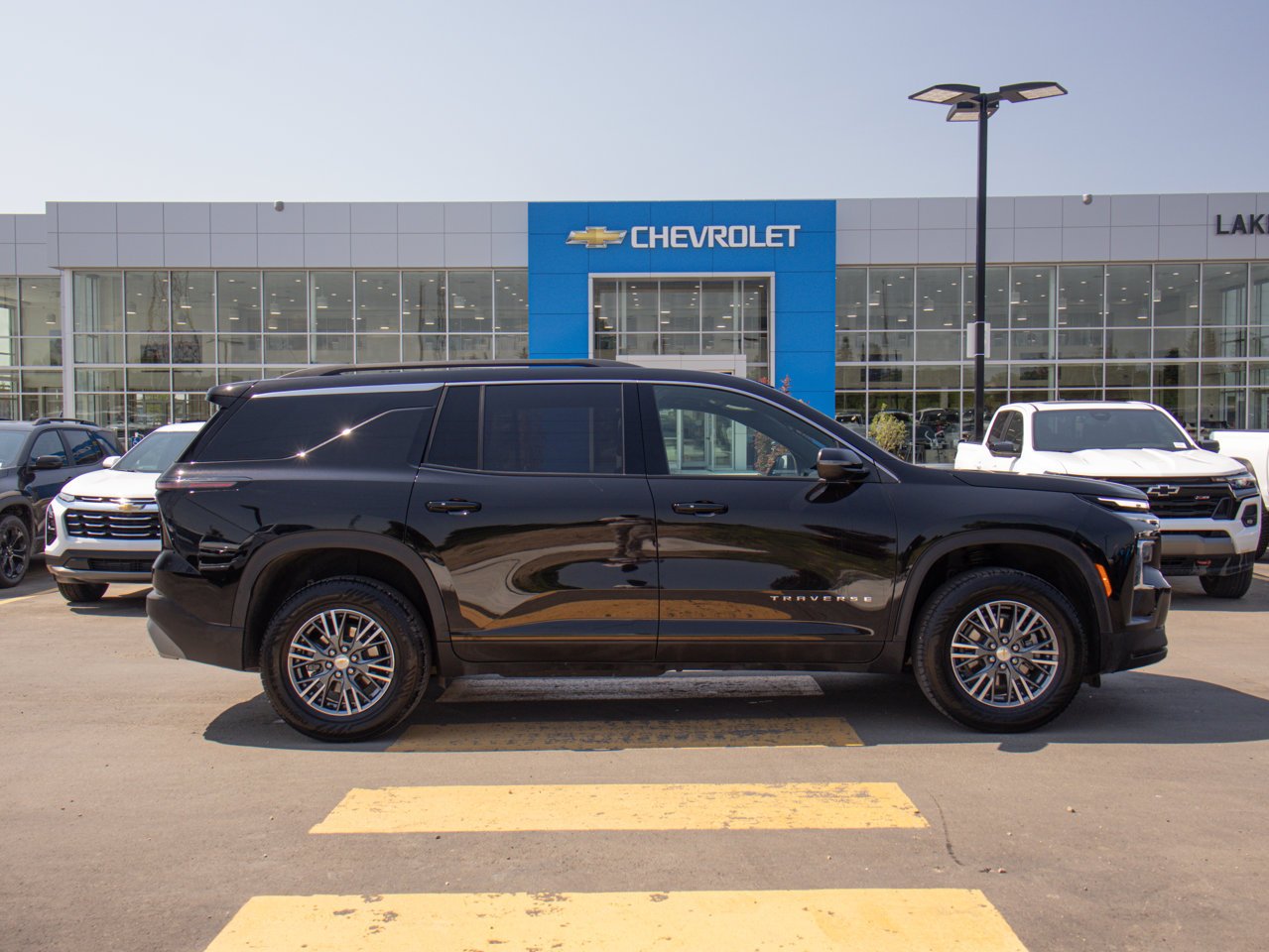 2026 Chevrolet Traverse AWD 4dr LT Black Sherwood Park - photo #12