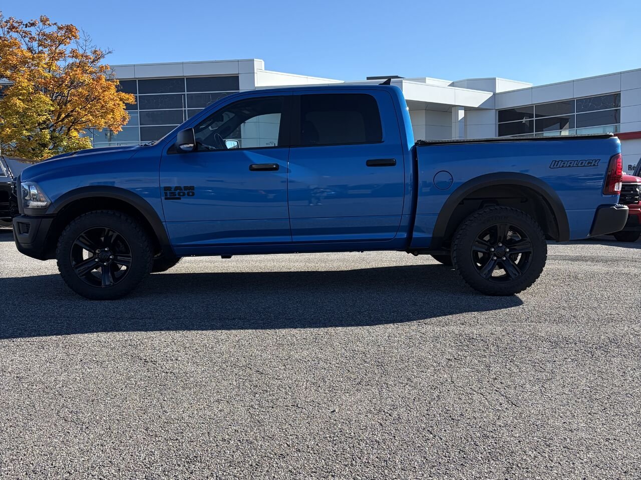 DODGE RAM 1500 SLT Warlock cabine d'équipe 4x4 caisse de 5 pi 7 po 2023 Bleu Gatineau - photo #10