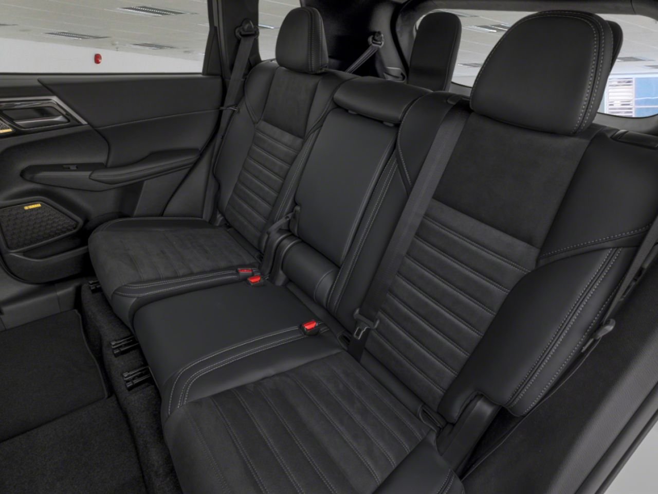 MITSUBISHI Outlander 2026 Rouge diamant Amos - photo #5