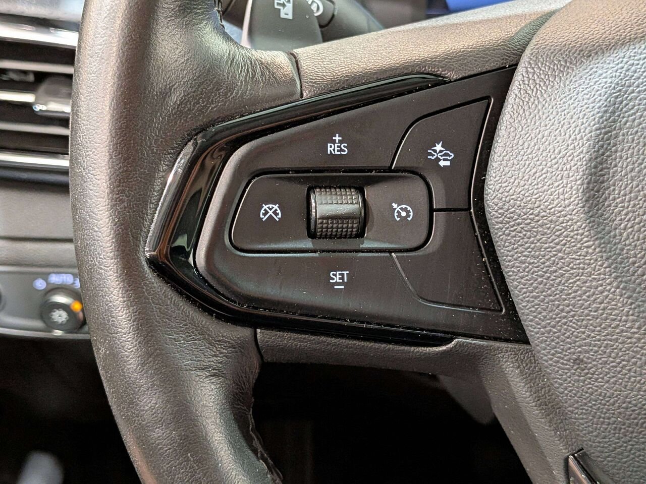 Chevrolet Bolt EUV 2022 Argent Val-David - photo #15