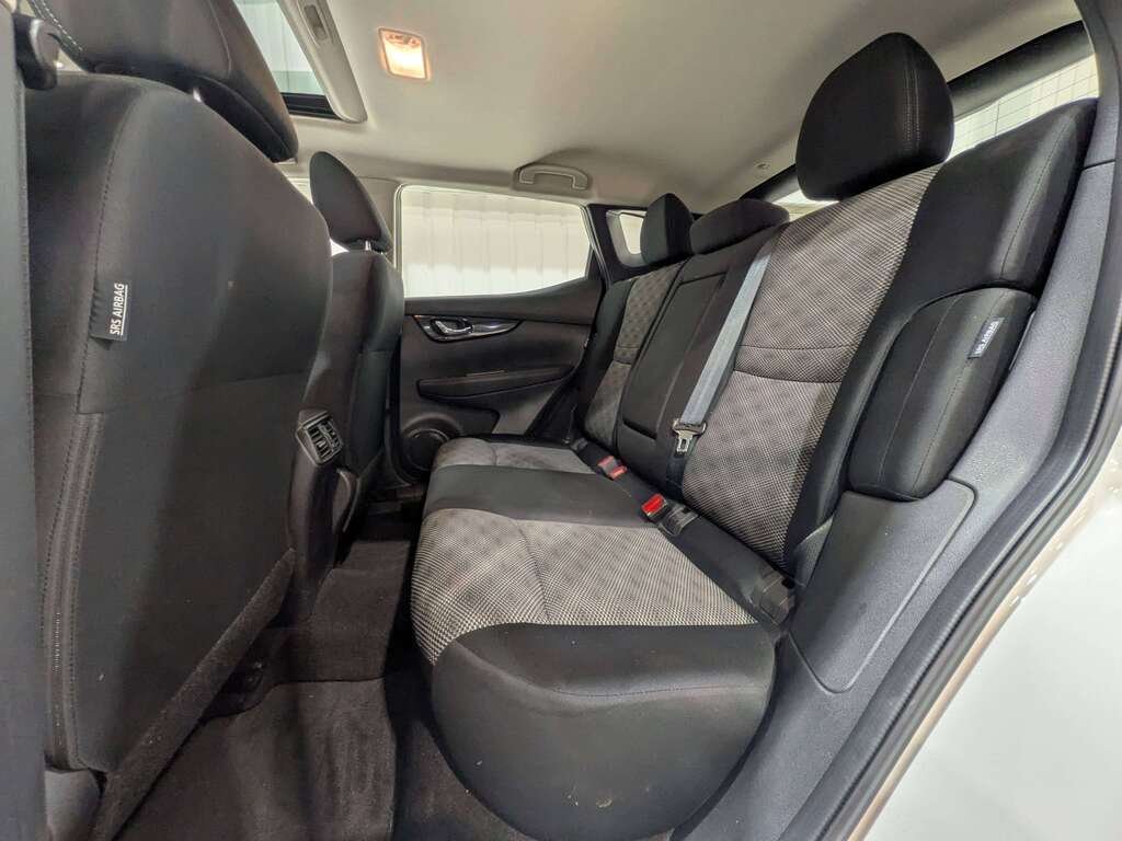 Nissan Qashqai FWD SV CVT 2021 Blanc Val-David - photo #10