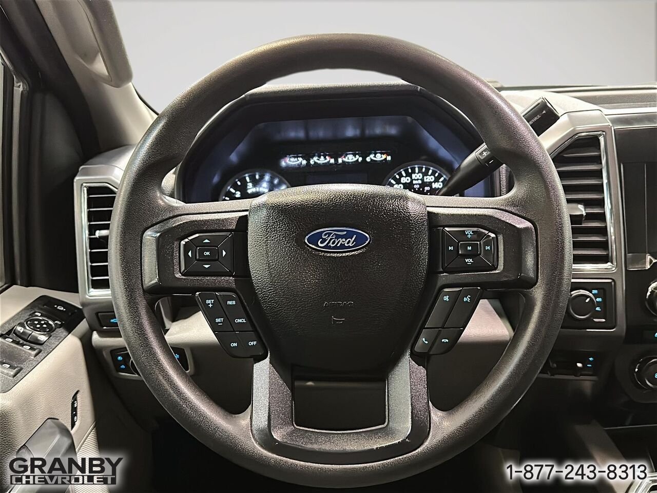 Ford Super Duty F-250 SRW XL cabine 6 places 4RM 160 po | 26-0618B 2017 Noir Granby - photo #15