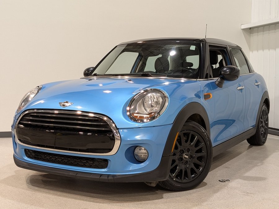 MINI Cooper Hardtop 5 Door 5dr HB 2016 Bleu