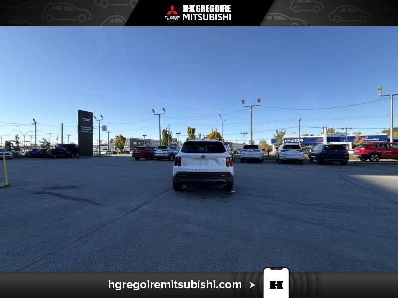 2021 Kia Sorento White Blainville - photo #8