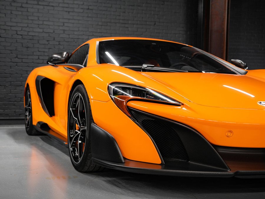 2016 McLaren 675LT 2016