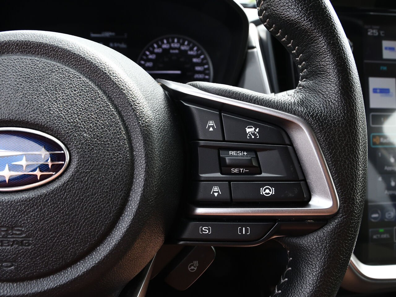 2024 Subaru Crosstrek Touring Black Saint-Hyacinthe - photo #16